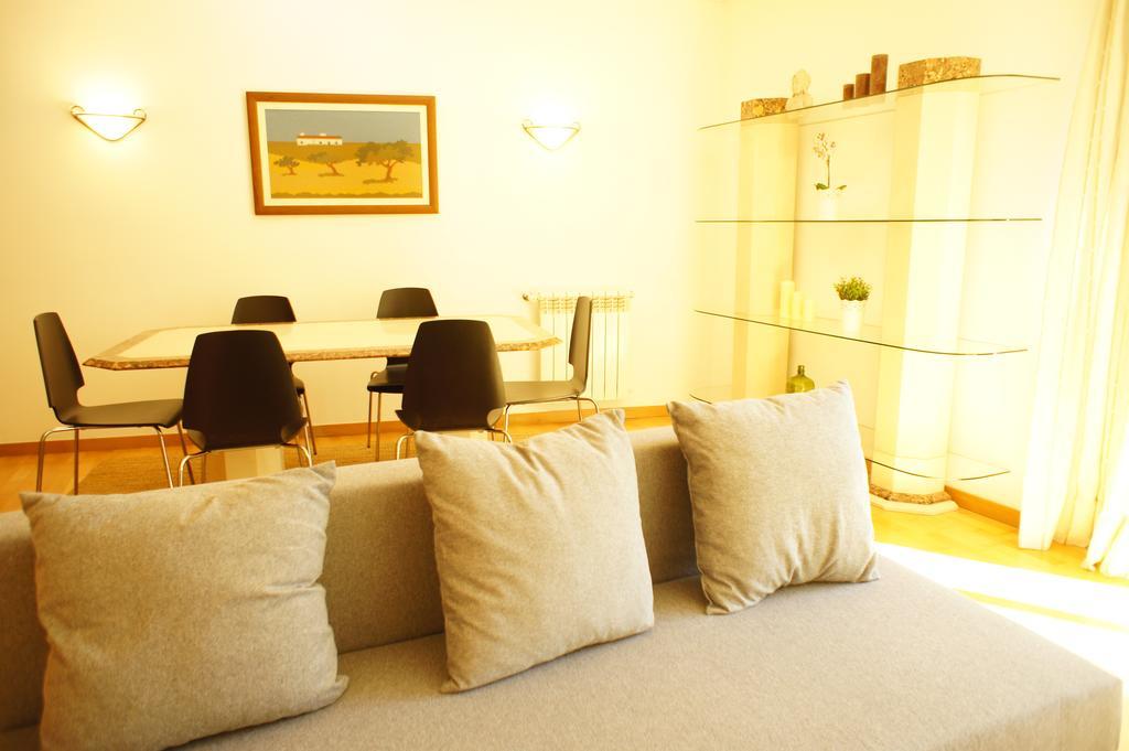 Modern Apartment Near The Bridge Lisboa Exterior foto